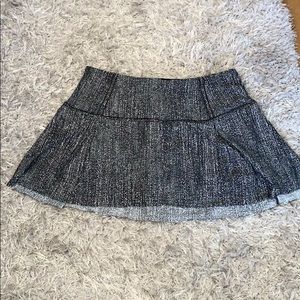 Lululemon skirt size 8